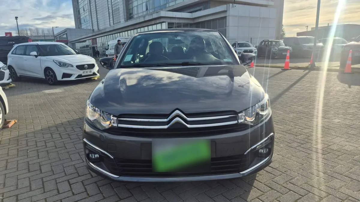 Citroen C-Elysee 1.5 Feel Pack Hdi Diesel 4x2 100 Bvm Mt 4p año 2024