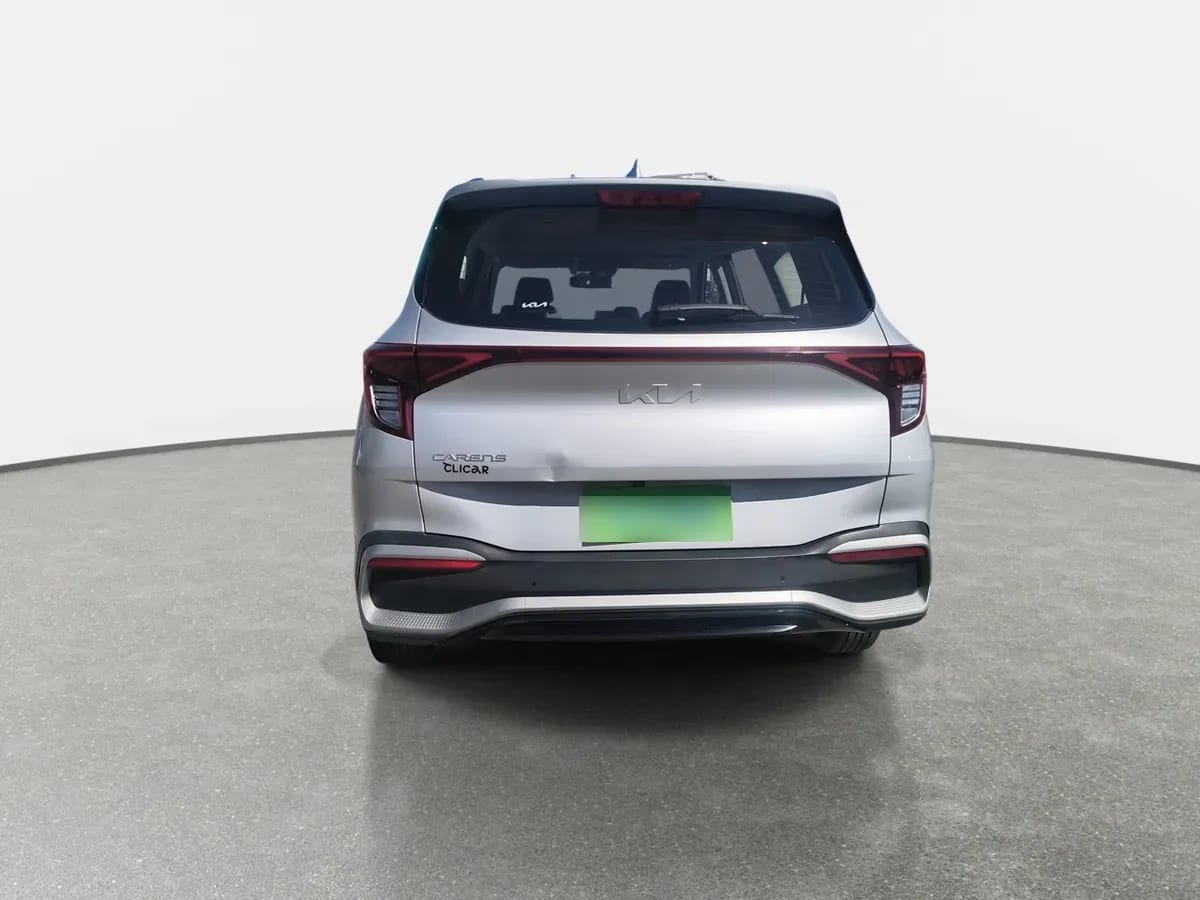 Kia Carens 1.4l Ex Turbo-Gdi Full 4x2 7dct At 5p año 2023