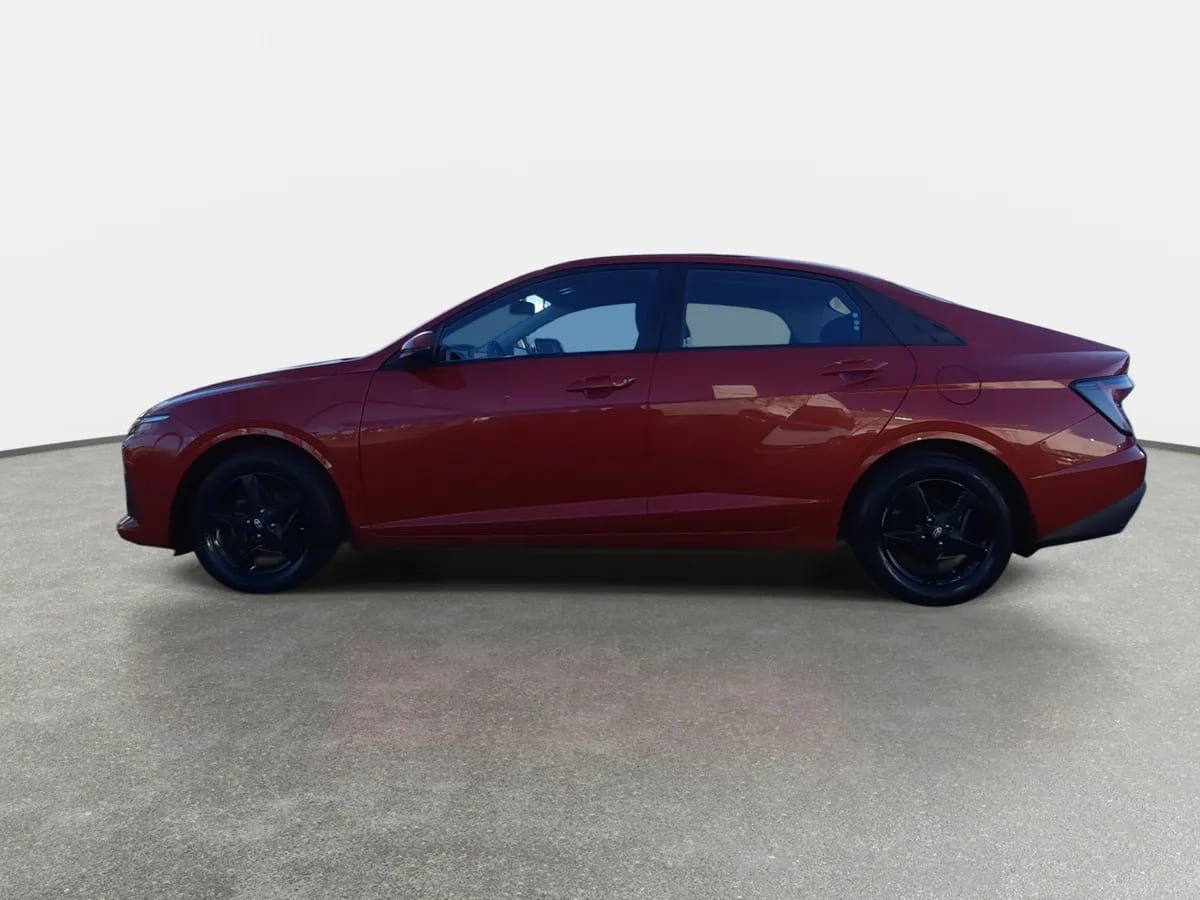 Hyundai Accent 1.5 Design 4x2 Mt 4p año 2024