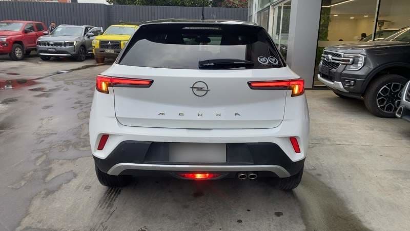 Opel Mokka 1.2t Elegance 4x2 Mt6 5p año 2022