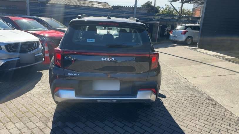 Kia Sonet 1.5 Ex 4x2 6mt 5p año 2024