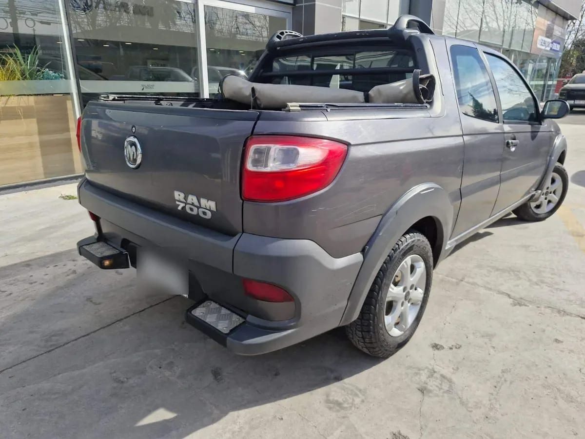 Ram 700 1.4 Slt 4x2 Dob. Cab. Mt 4p año 2020