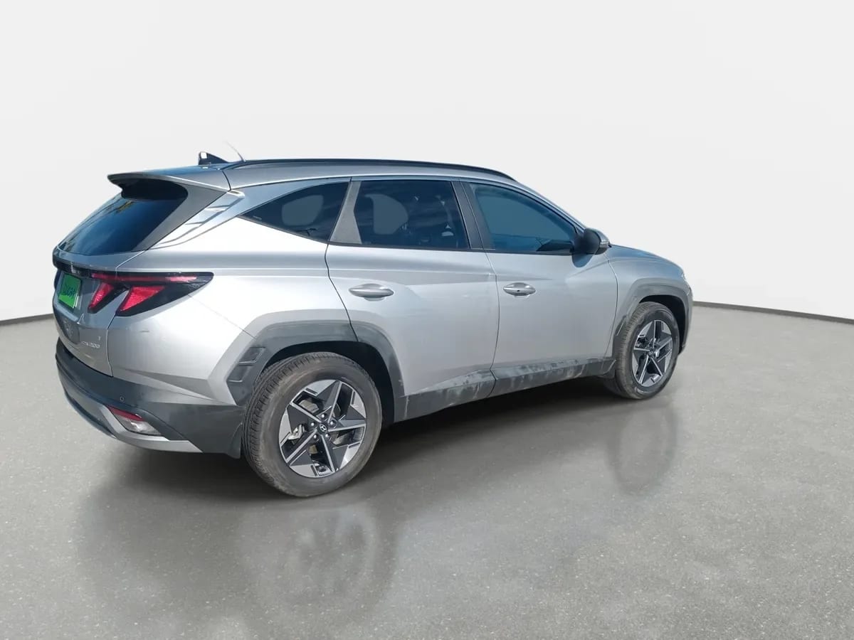 Hyundai Tucson 2.0 Nx4 Plus Fl Diesel 4wd At 5p año 2025