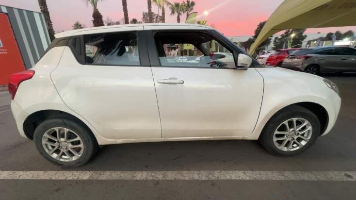 Suzuki Swift 1.2 Gl Sport 4x2 Hb Mt 5p año 2021