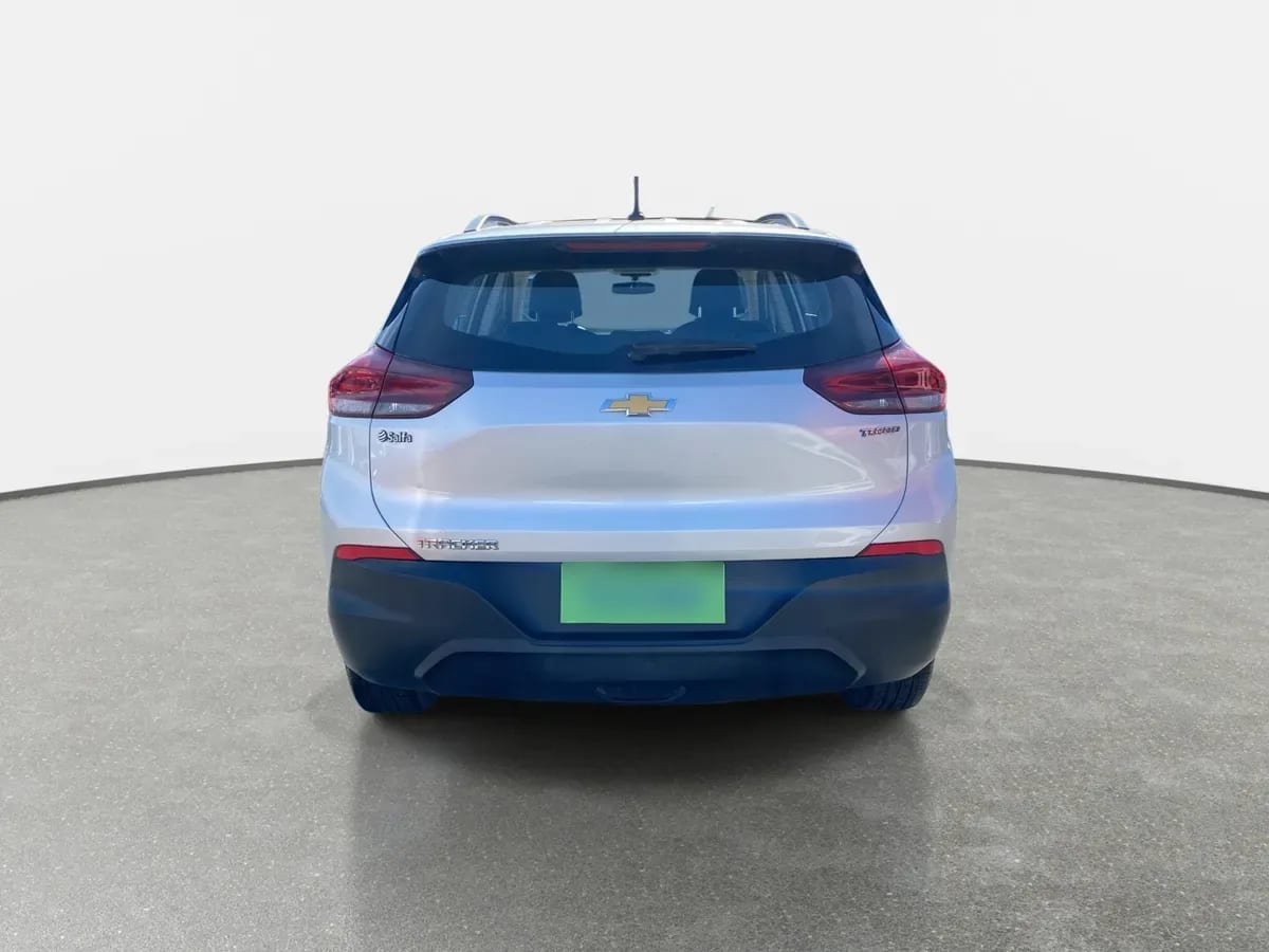 Chevrolet Tracker 1.2t Ls Fwd Mt 5p año 2023