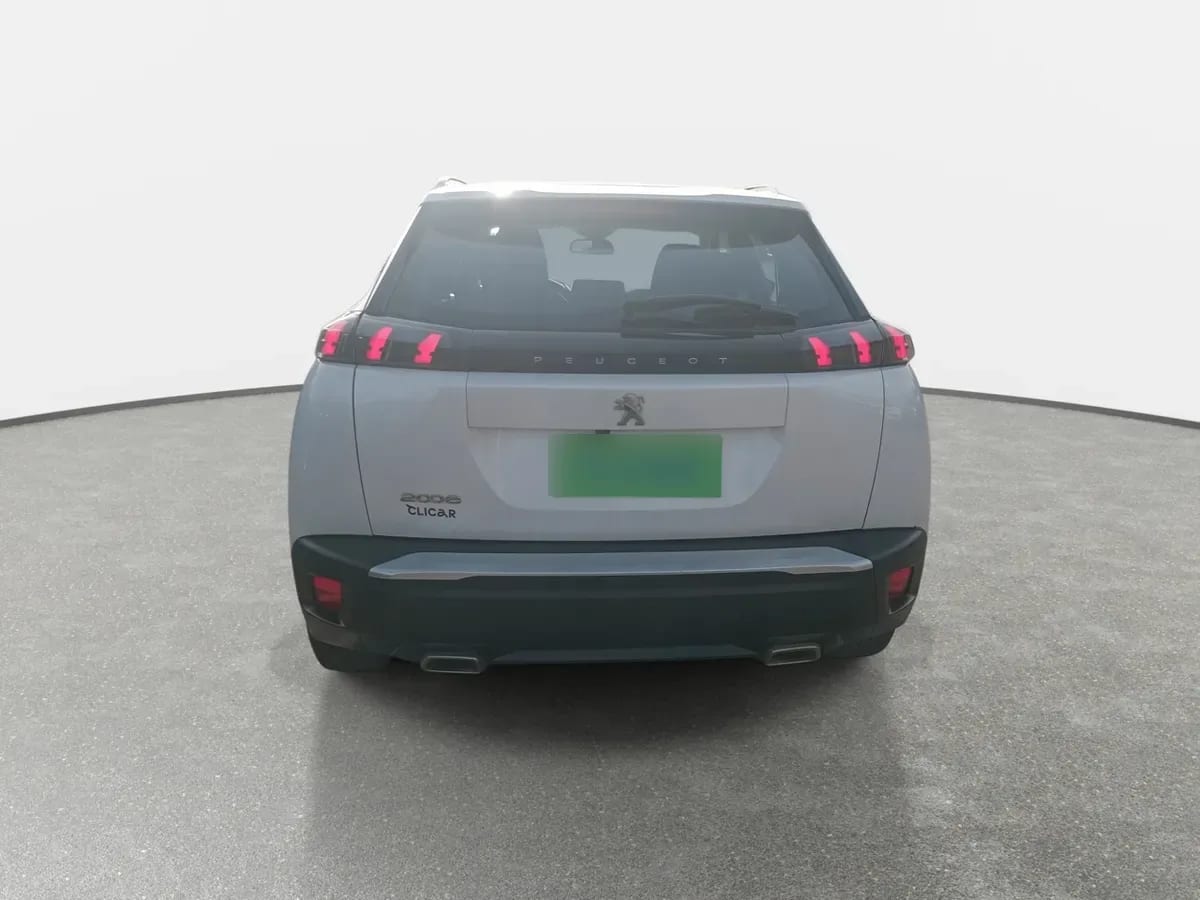Peugeot 2008 1.2 Active Pack Puretech 130 4x2 Mt 5p año 2024