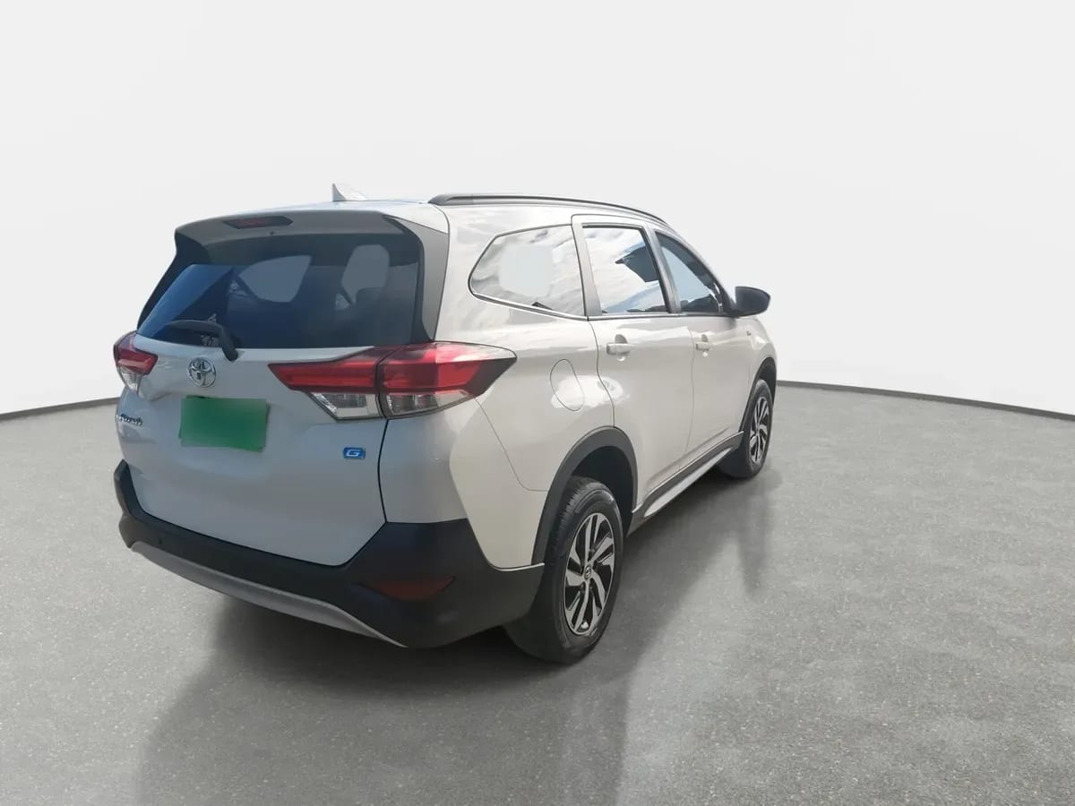 Toyota Rush 1.5 Xei 4x2 Mt 5p año 2023