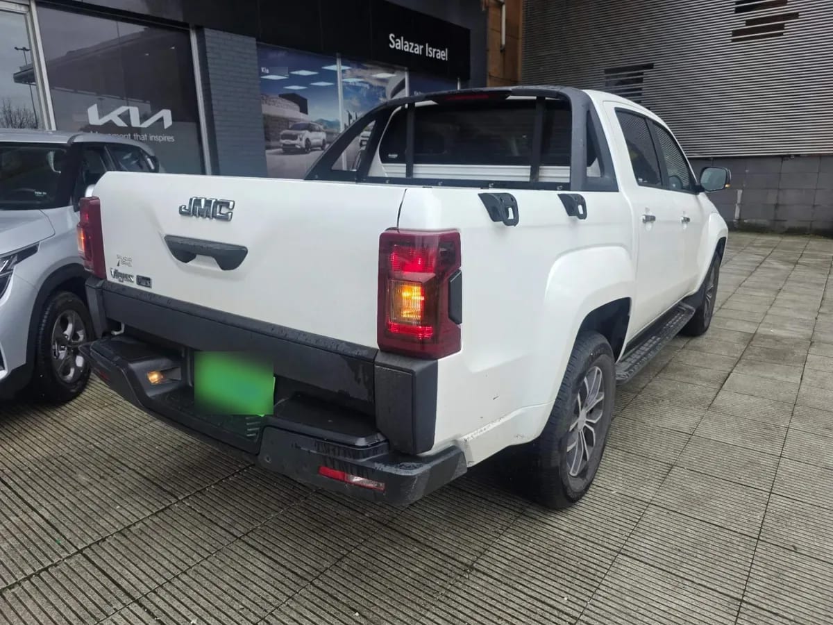 JMC Vigus 2.0 Plus Diesel 4x2 Euro6c Mt 4p año 2024