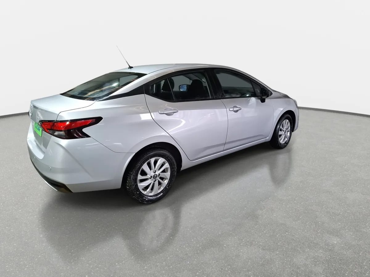 Nissan Versa 1.6 Sense 4x2 Mt 4p año 2024