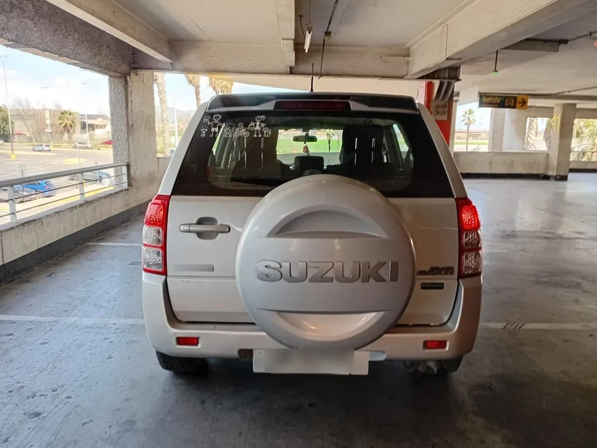 Suzuki Grand Nomade 2.4 Glx Sport 4x2 At 5p año 2017