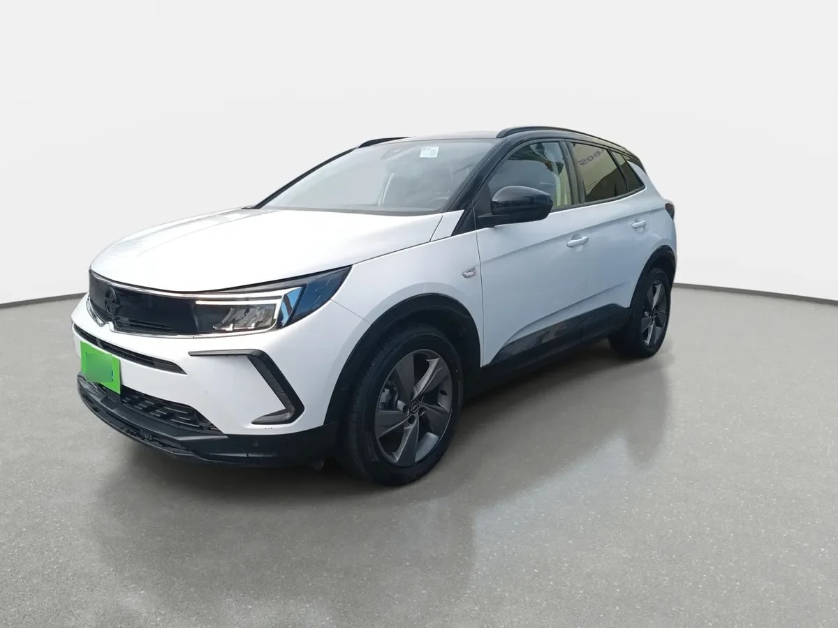 Opel Grandland 1.2t Gs Line 4x2 Mt 5p año 2024