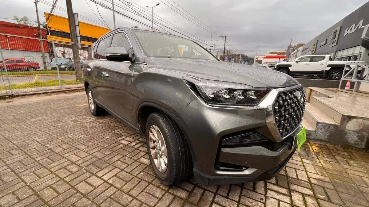 Ssangyong Rexton 2.2t Lx Diesel 4x2 2ab 8at 5p año 2022