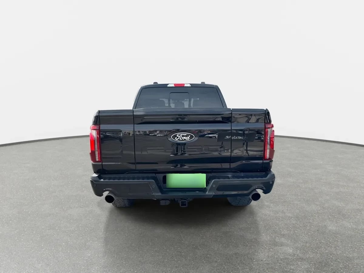 Ford F-150 5.0 Lariat Black Cc 4x4 Dob. Cab. At 4p año 2025