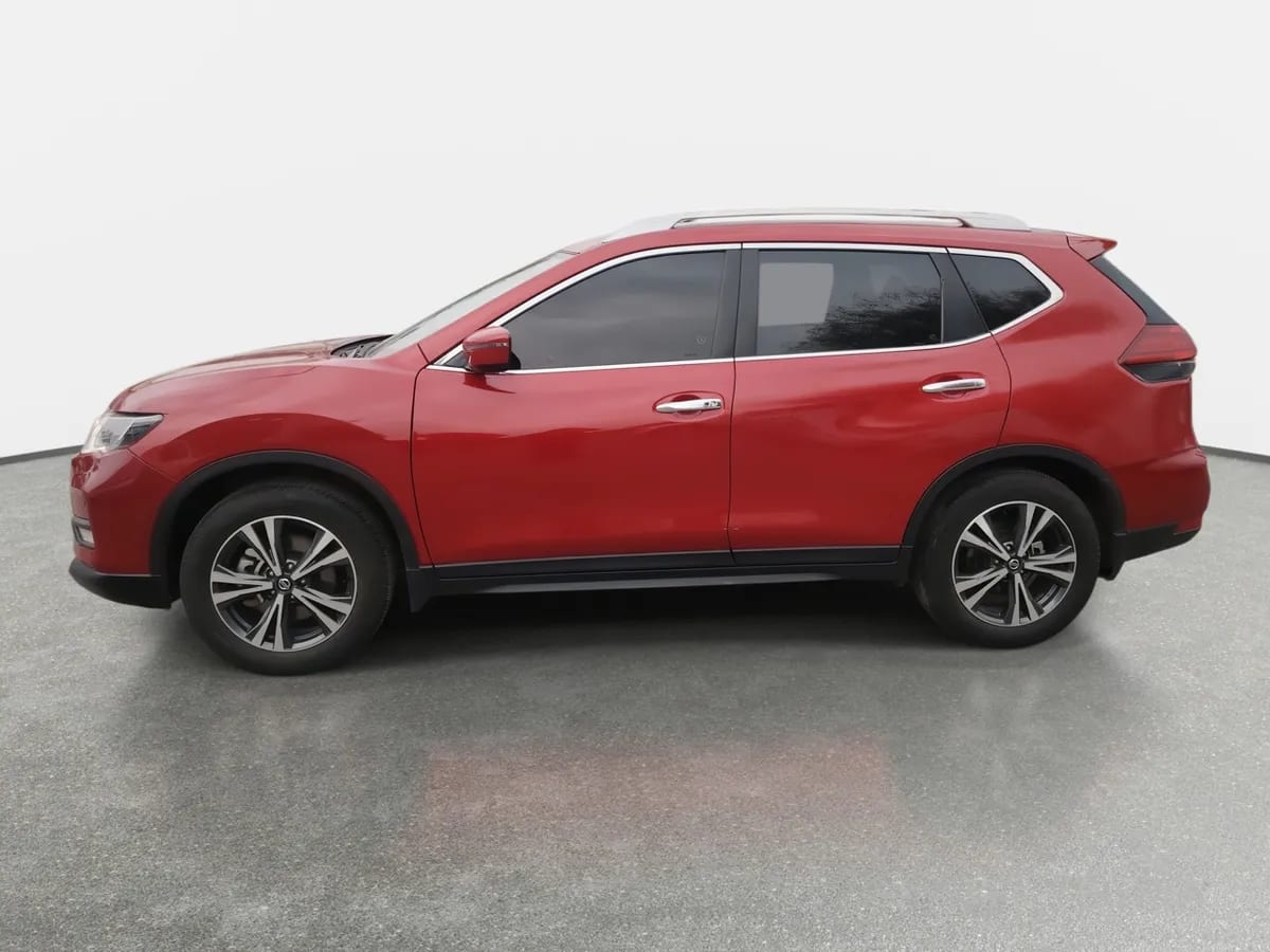 Nissan X-Trail 2.5 Advance 4x2 3row Cvt At 5p año 2023