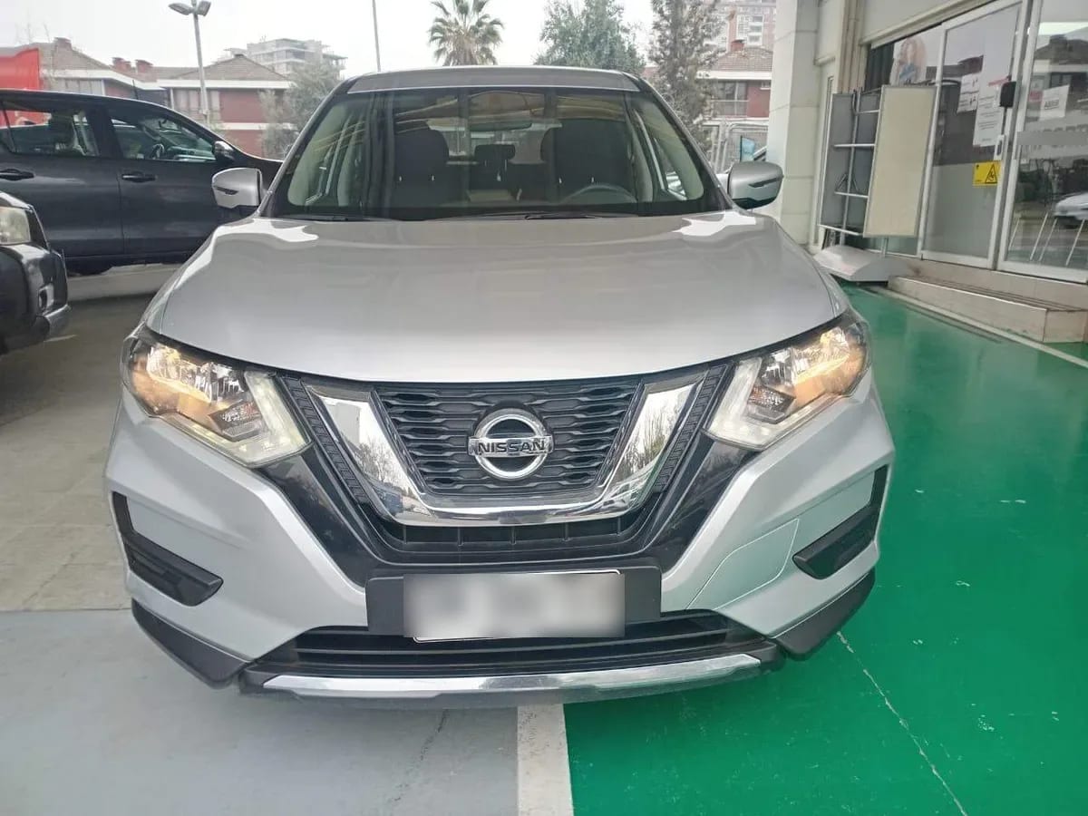 Nissan X-Trail 2.5 Sense 4x2 2row Cvt At 5p año 2023