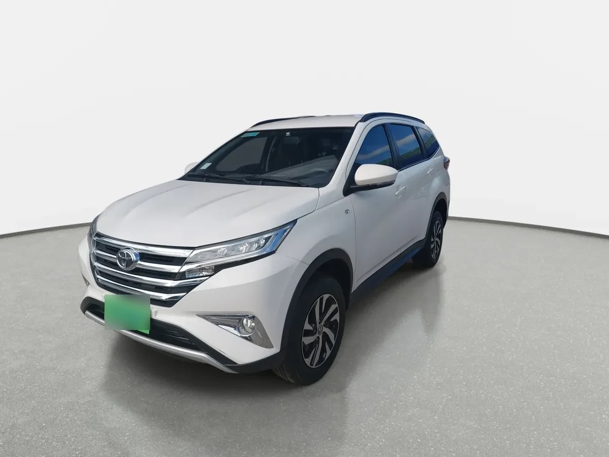 Toyota Rush 1.5 Xei 4x2 Mt 5p año 2023