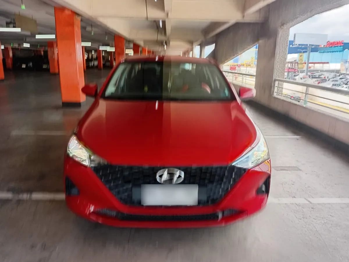 Hyundai Accent 1.4 Hci Plus 4x2 Mt 4p año 2022