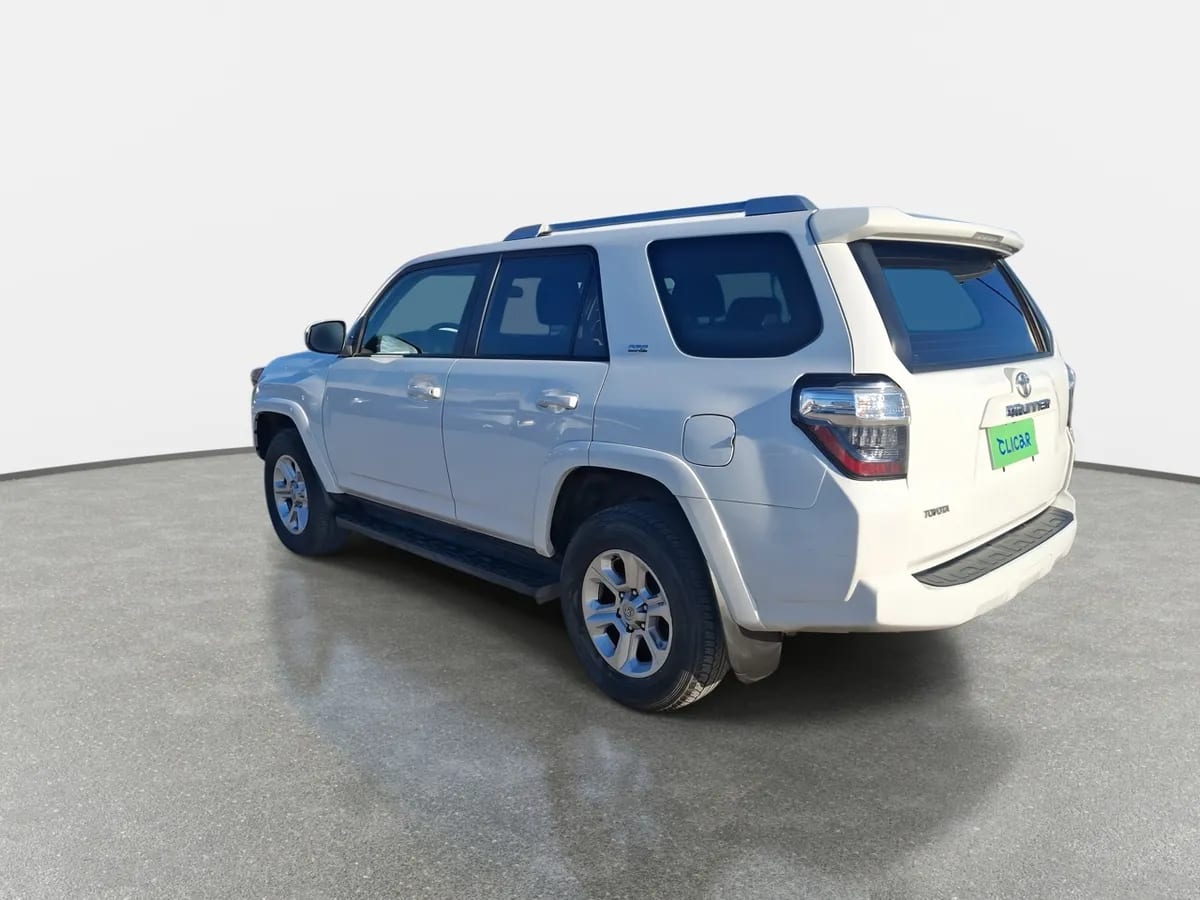 Toyota 4runner 4.0 Sr5 4x2 Control Volante Euro V At 5p año 2022