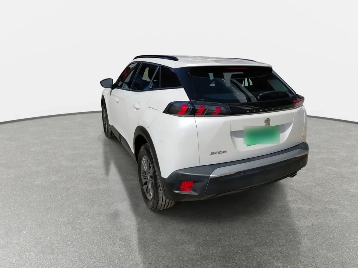 Peugeot 2008 1.5 Active Bluehdi Diesel 100 4x2 Mt 5p año 2023