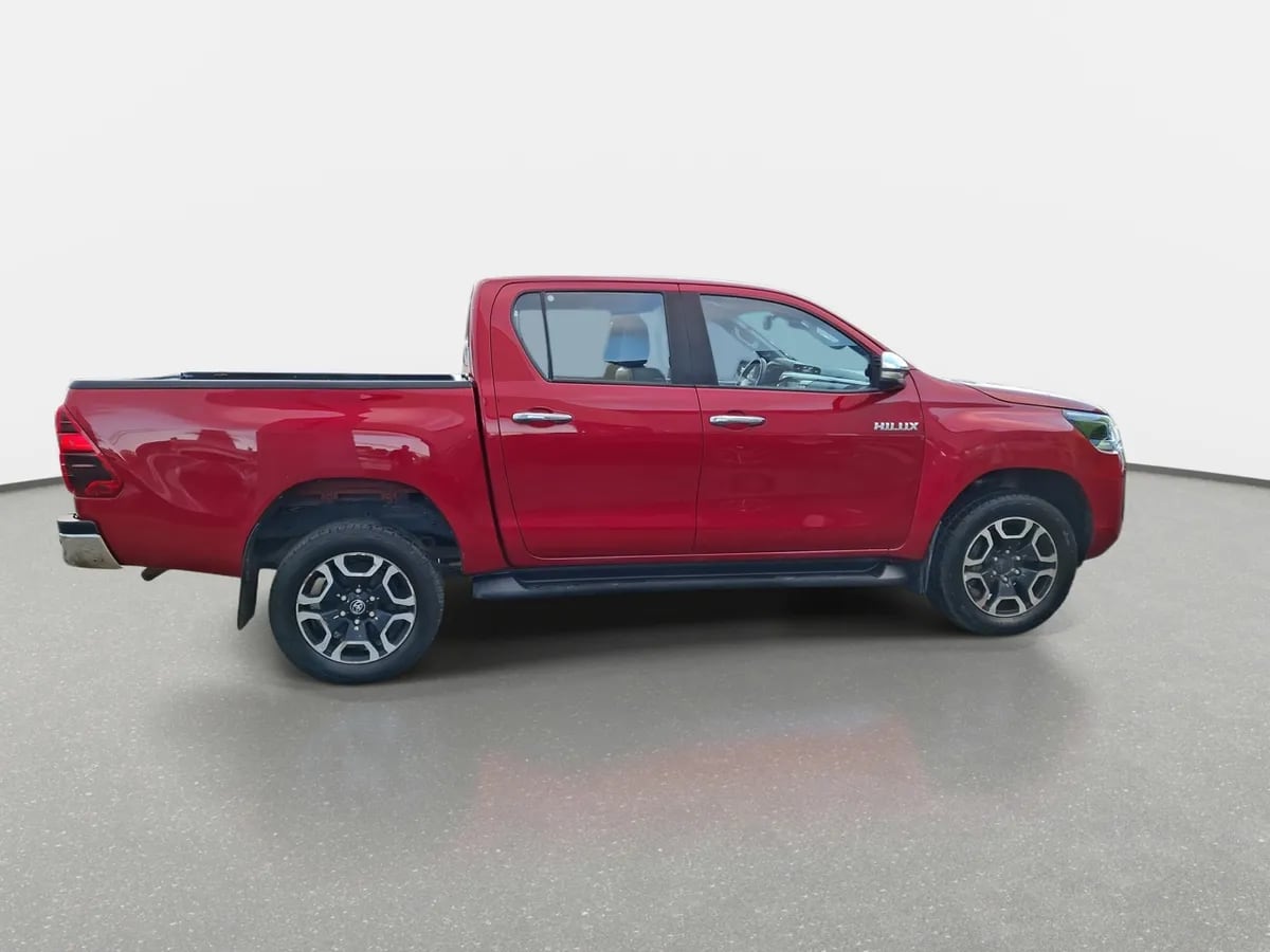 Toyota Hilux 2.8 Srv Diesel 4x4 Dob. Cab. At 4p año 2024