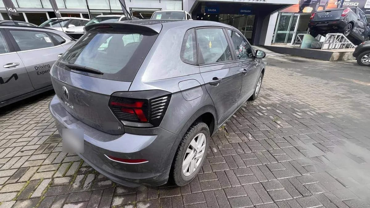 Volkswagen Polo 1.0 Comfortline 4x2 At6 5p año 2024