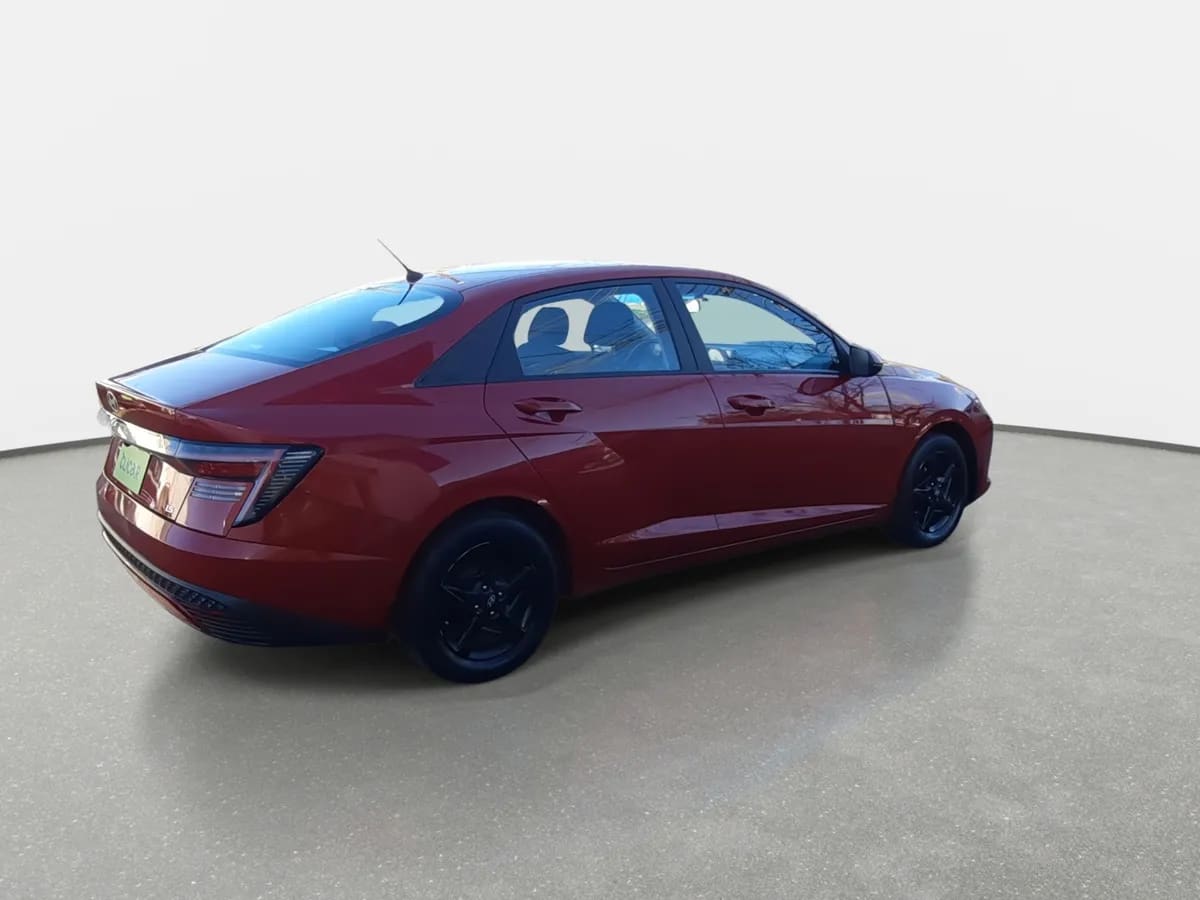 Hyundai Accent 1.5 Design 4x2 Mt 4p año 2024