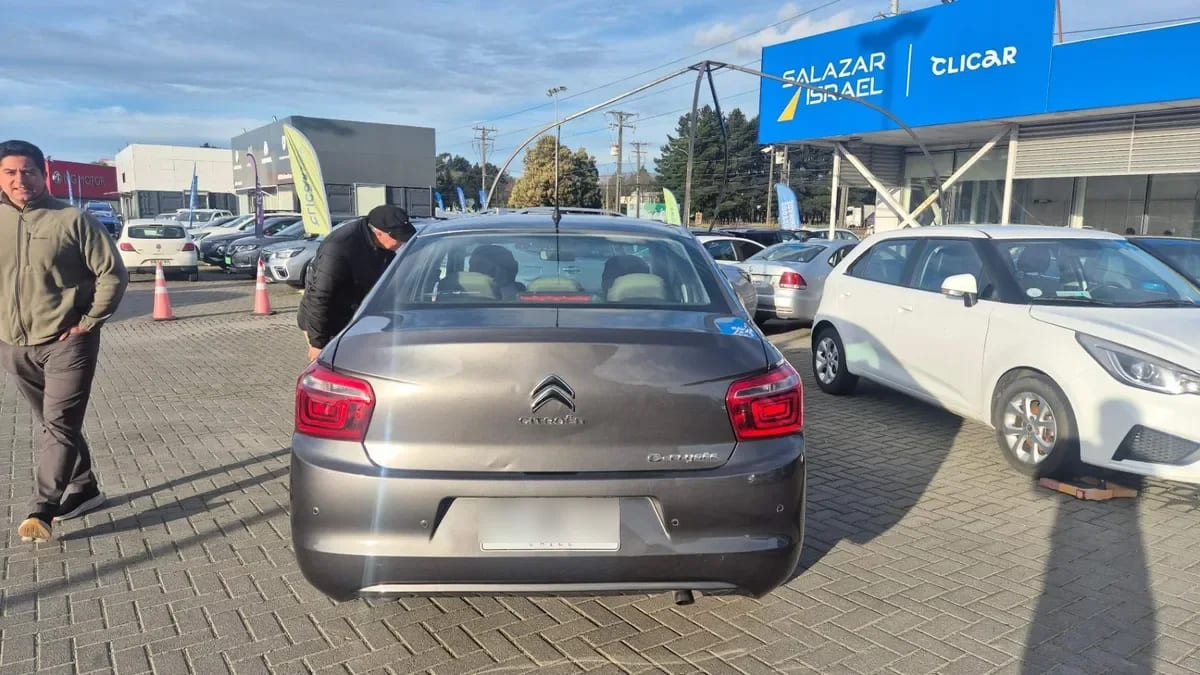 Citroen C-Elysee 1.5 Feel Pack Hdi Diesel 4x2 100 Bvm Mt 4p año 2024