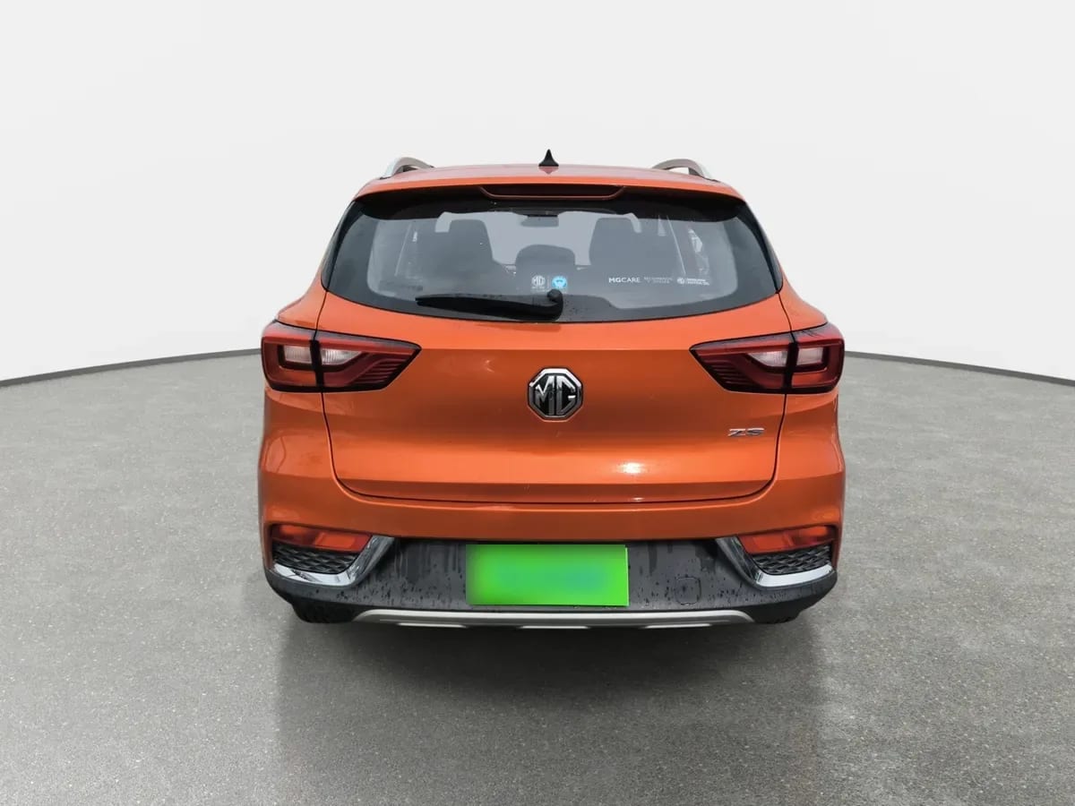 MG Mg Zs 1.5 Std Plus 4x2 Mt 5p año 2024