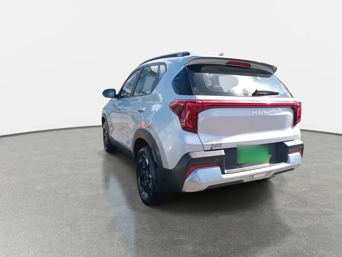 Kia Sonet 1.5 Ex 4x2 6mt 5p año 2025
