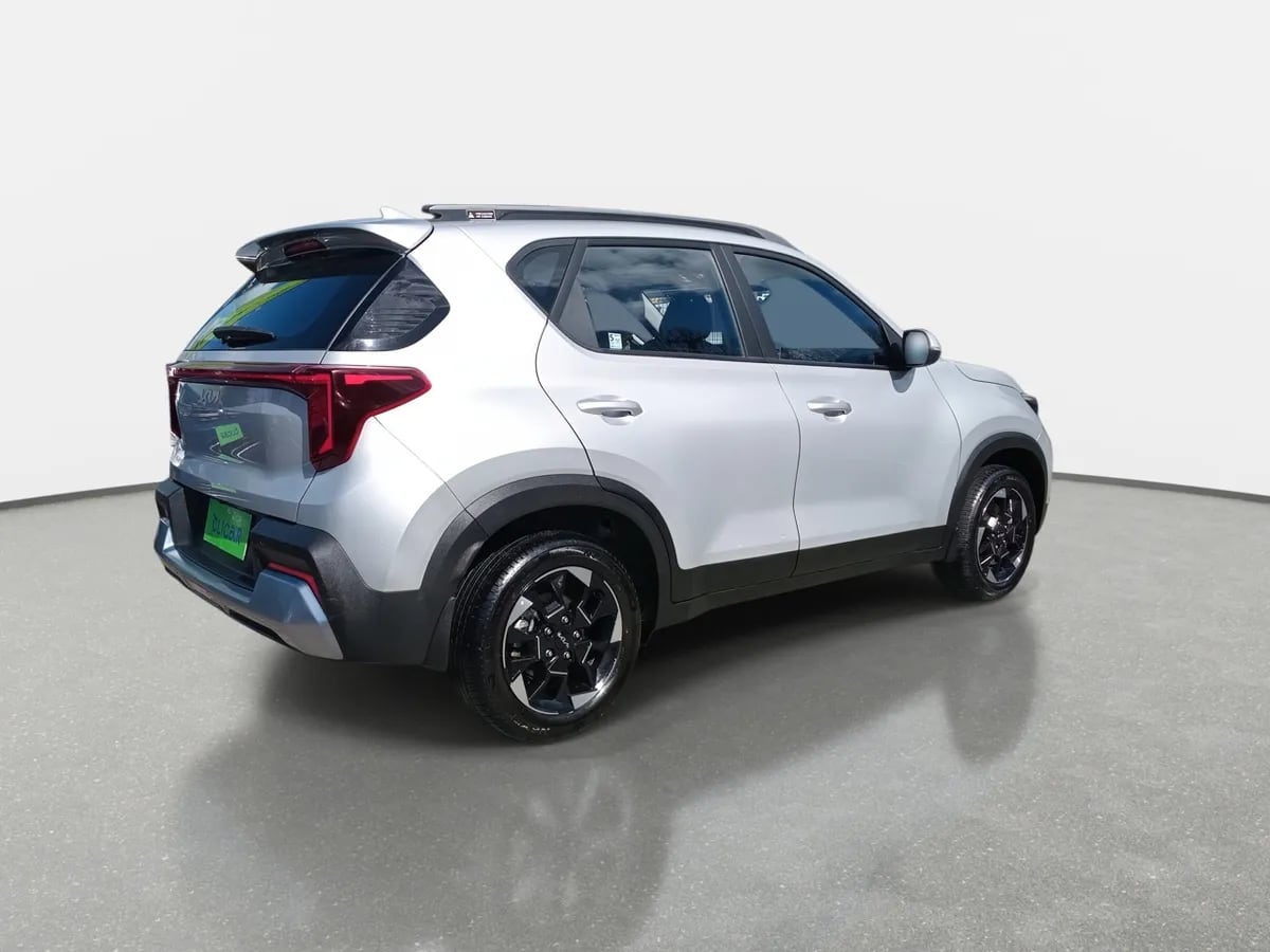 Kia Sonet 1.5 Ex 4x2 6mt 5p año 2025