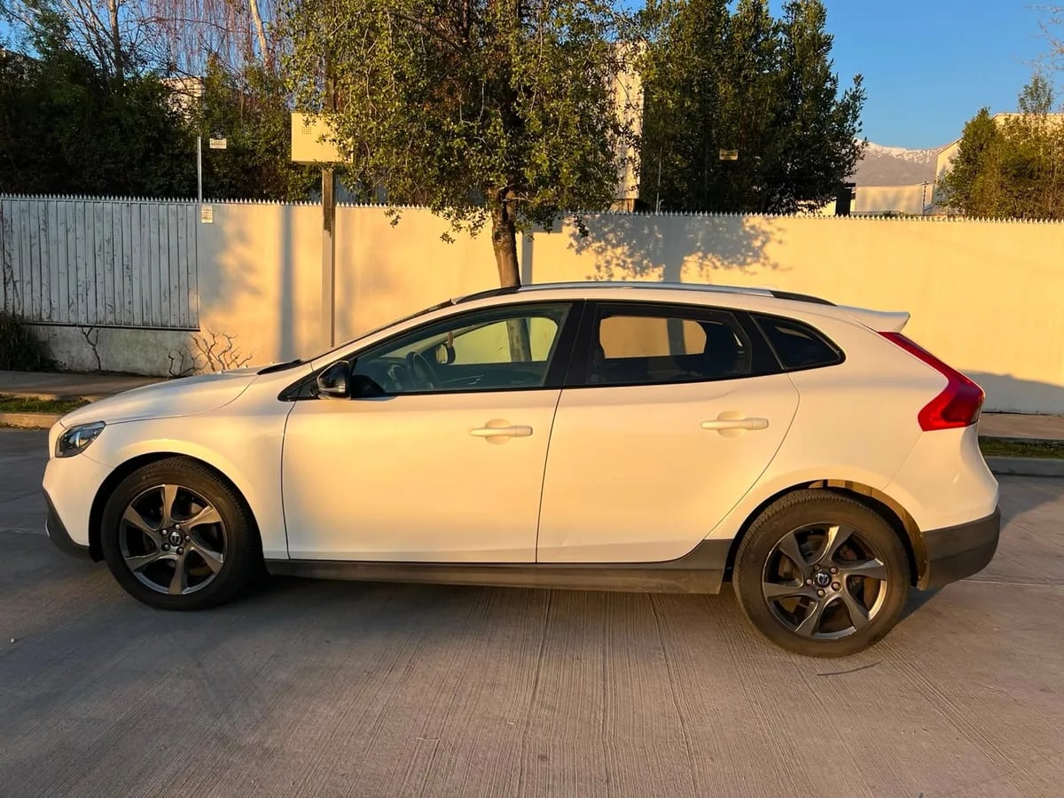 VOLVO V40 1.6 T4 Comfort At año 2014