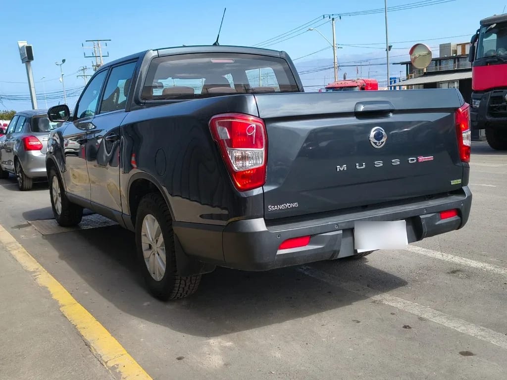 Ssangyong Grand Musso 2.2 4x2 Mt Full-Ql612 año 2023