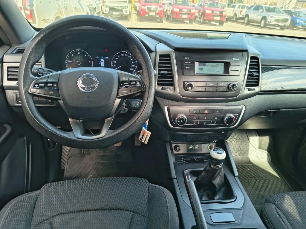 Ssangyong Grand Musso 2.2 4x2 Mt Full-Ql612 año 2023