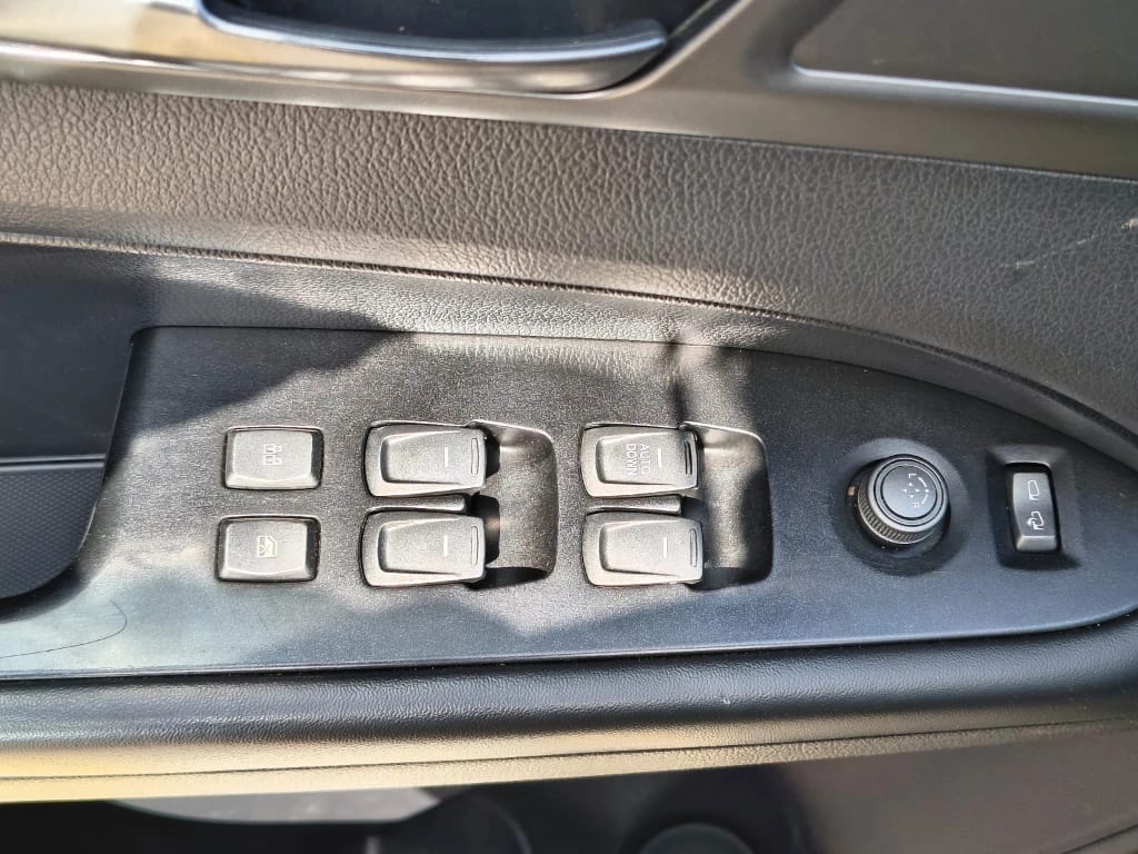 Ssangyong Grand Musso 2.2 4x2 Mt Full-Ql612 año 2023