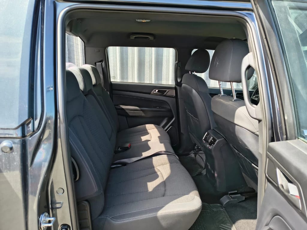 Ssangyong Grand Musso 2.2 4x2 Mt Full-Ql612 año 2023