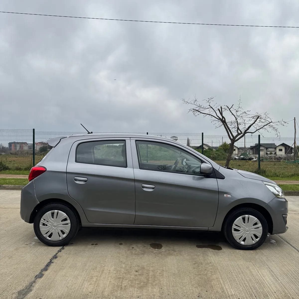 MITSUBISHI MIRAGE 1.2 Glx Mt año 2019