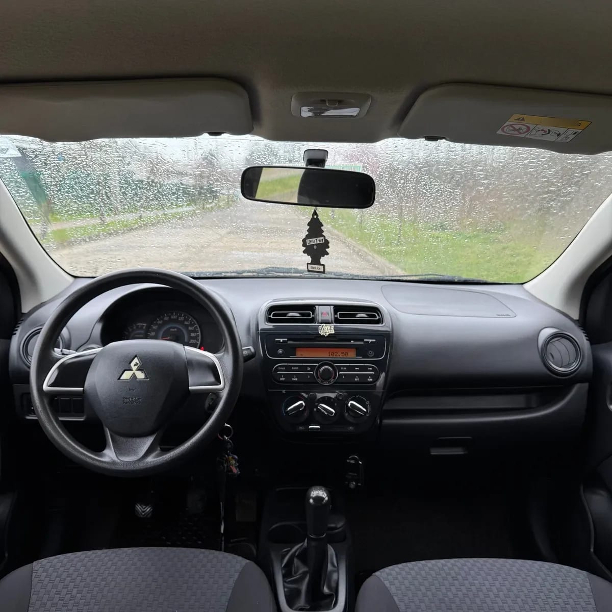 MITSUBISHI MIRAGE 1.2 Glx Mt año 2019