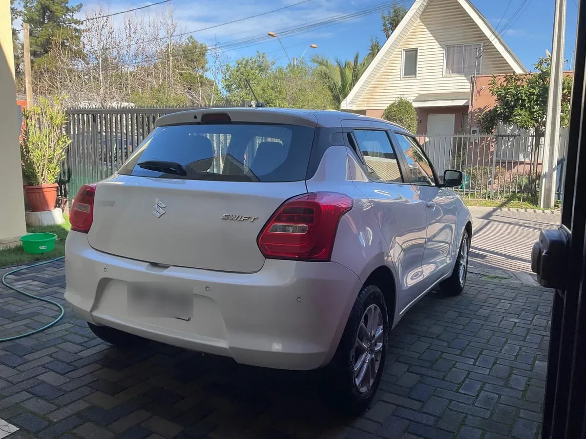 SUZUKI SWIFT 1.2 Gl Mt año 2022