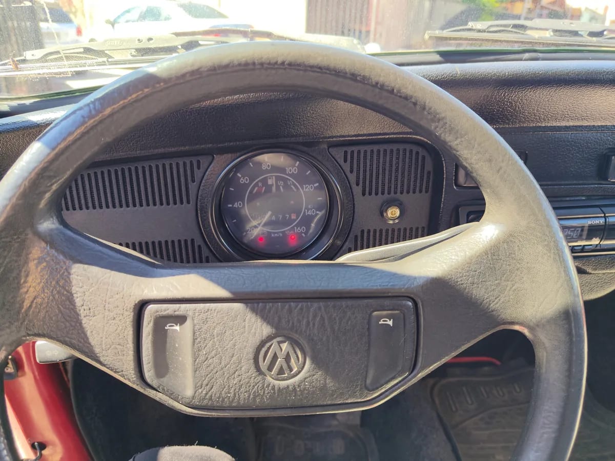 VOLKSWAGEN ESCARABAJO 1.6 Gl Mt año 1994