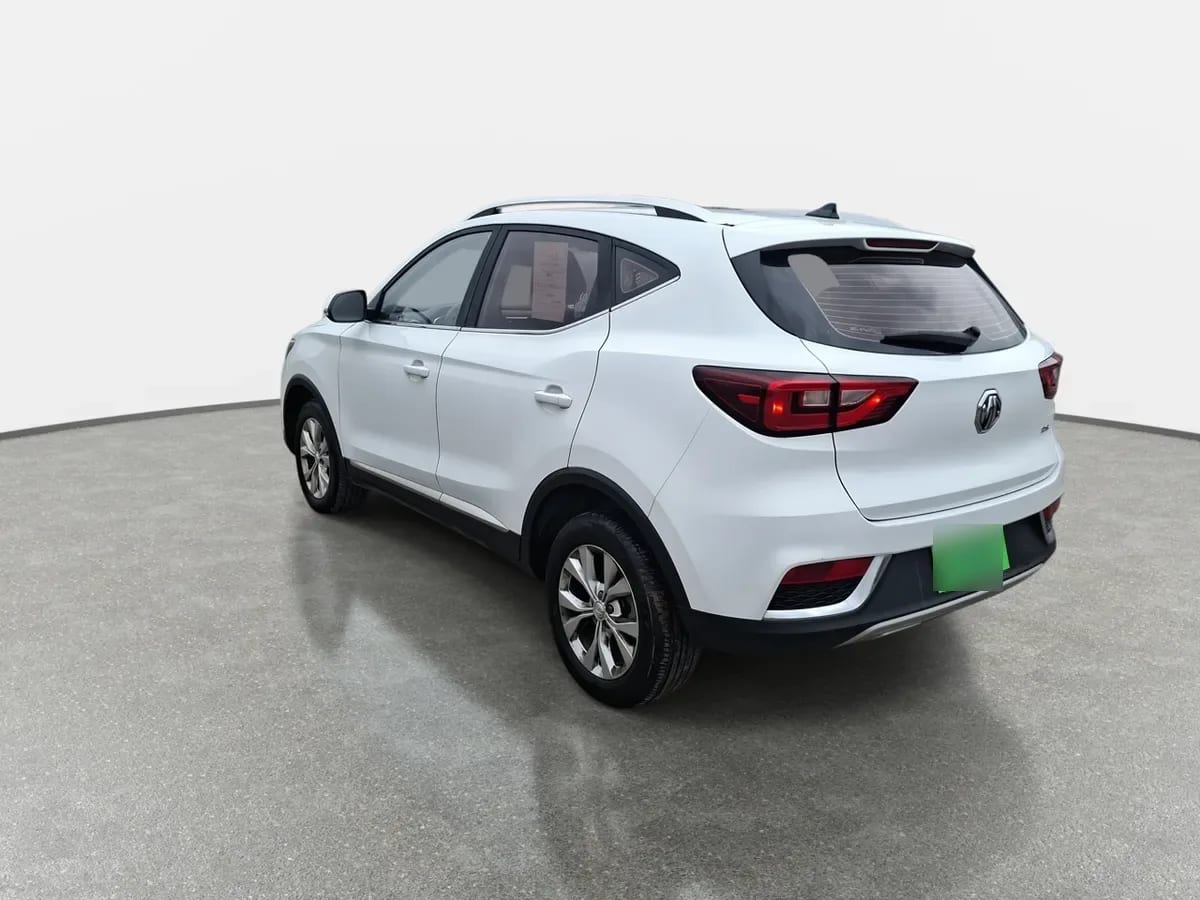 MG Mg Zs 1.5 Std 4x2 Mt 5p año 2023