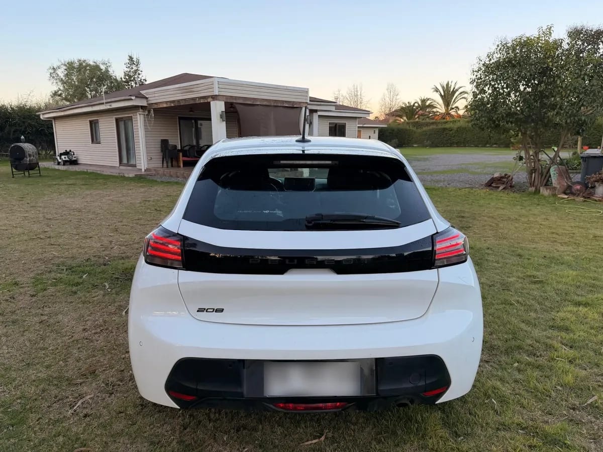 Peugeot 208 1.2 Active Pack Puretech 75 Mt año 2024