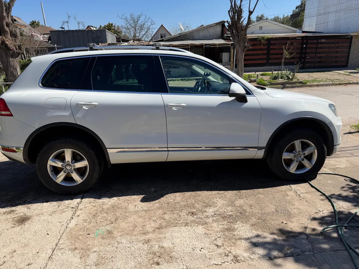 VOLKSWAGEN TOUAREG 3.0 V6 Tdi Nav At Diesel año 2017