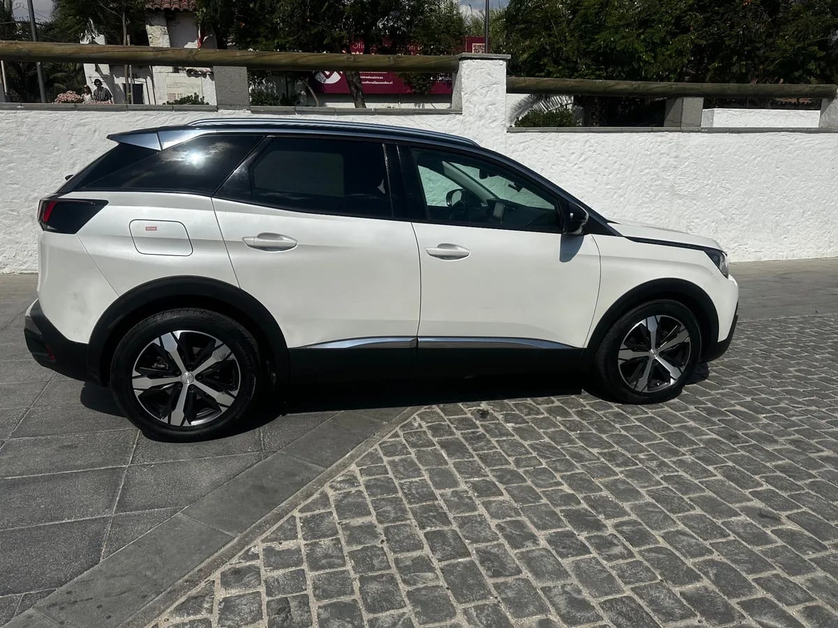 PEUGEOT 3008 1.5 Active Bluehdi 130hp At Diesel año 2020