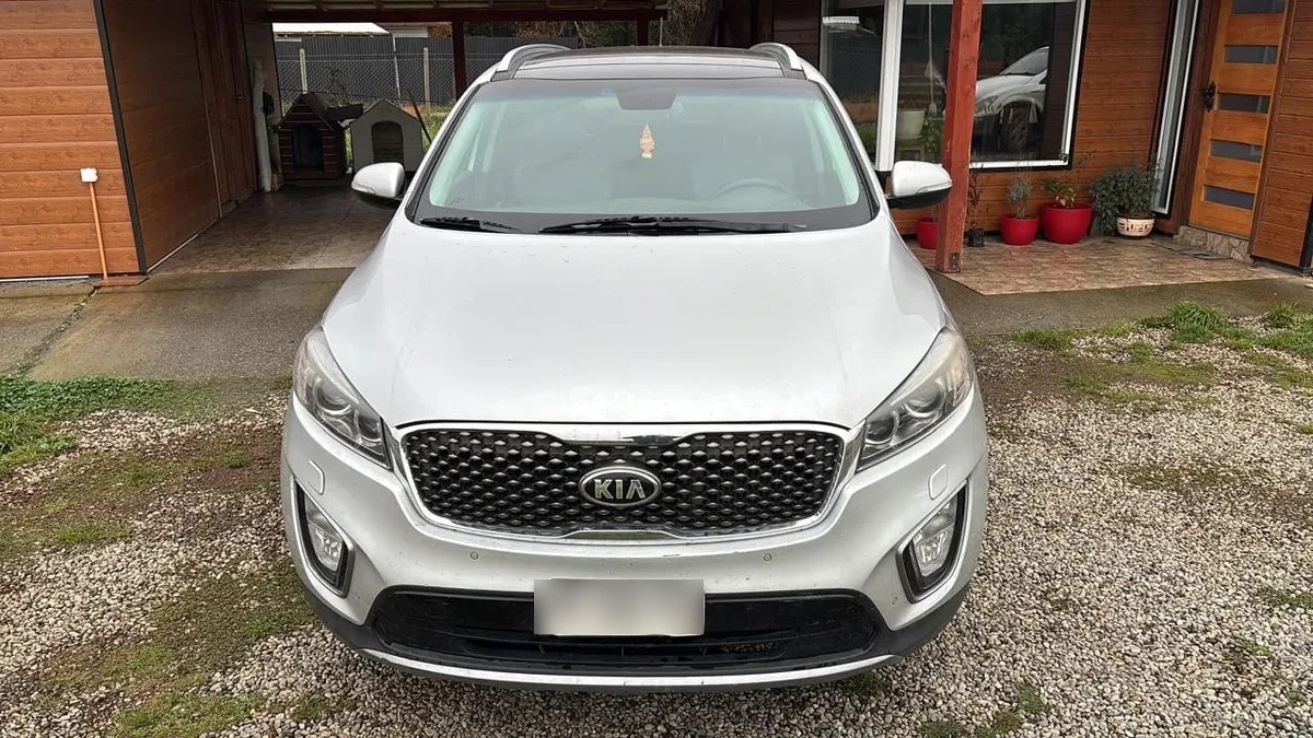 KIA MOTORS SORENTO 2.2 Ex Full At 4x4 Diesel año 2016