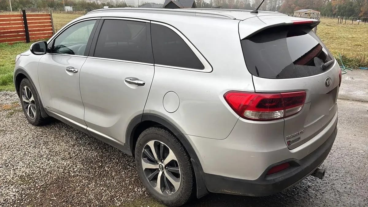 KIA MOTORS SORENTO 2.2 Ex Full At 4x4 Diesel año 2016