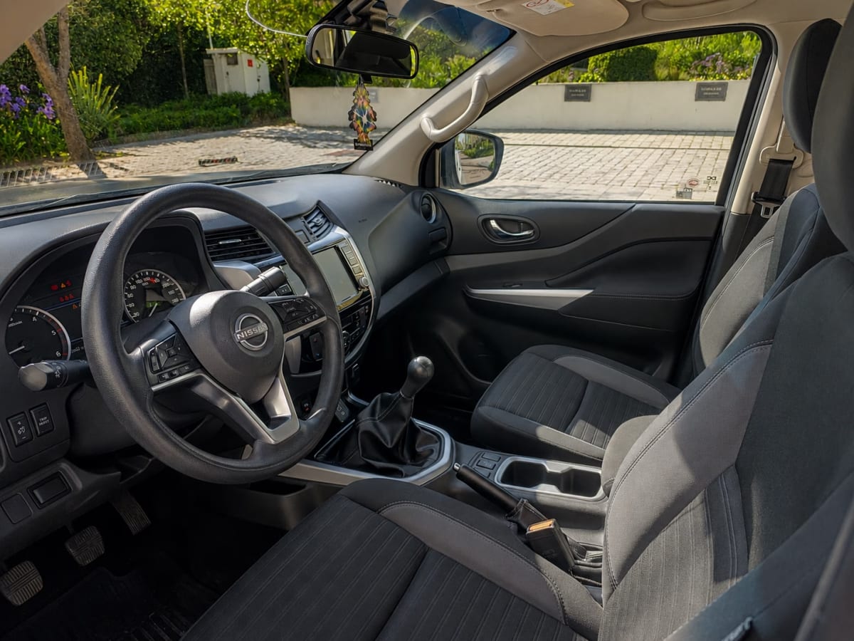 Nissan Navara Xe 4x2 año 2024