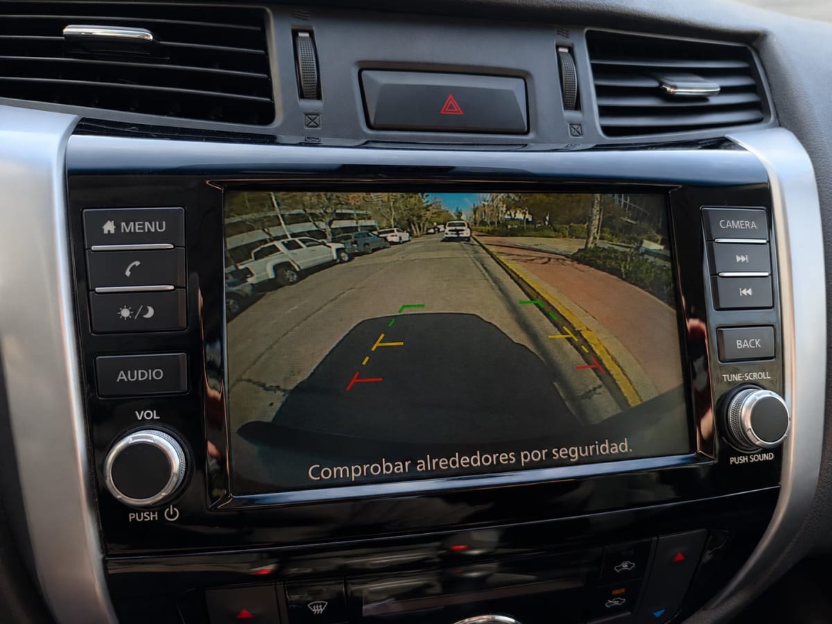 Nissan Navara Xe 4x2 año 2024