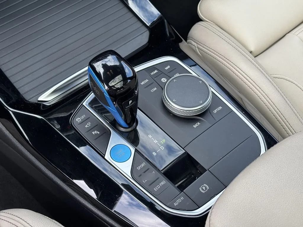 BMW Ix3 Electrico Impressive 4x2 At 5p año 2023