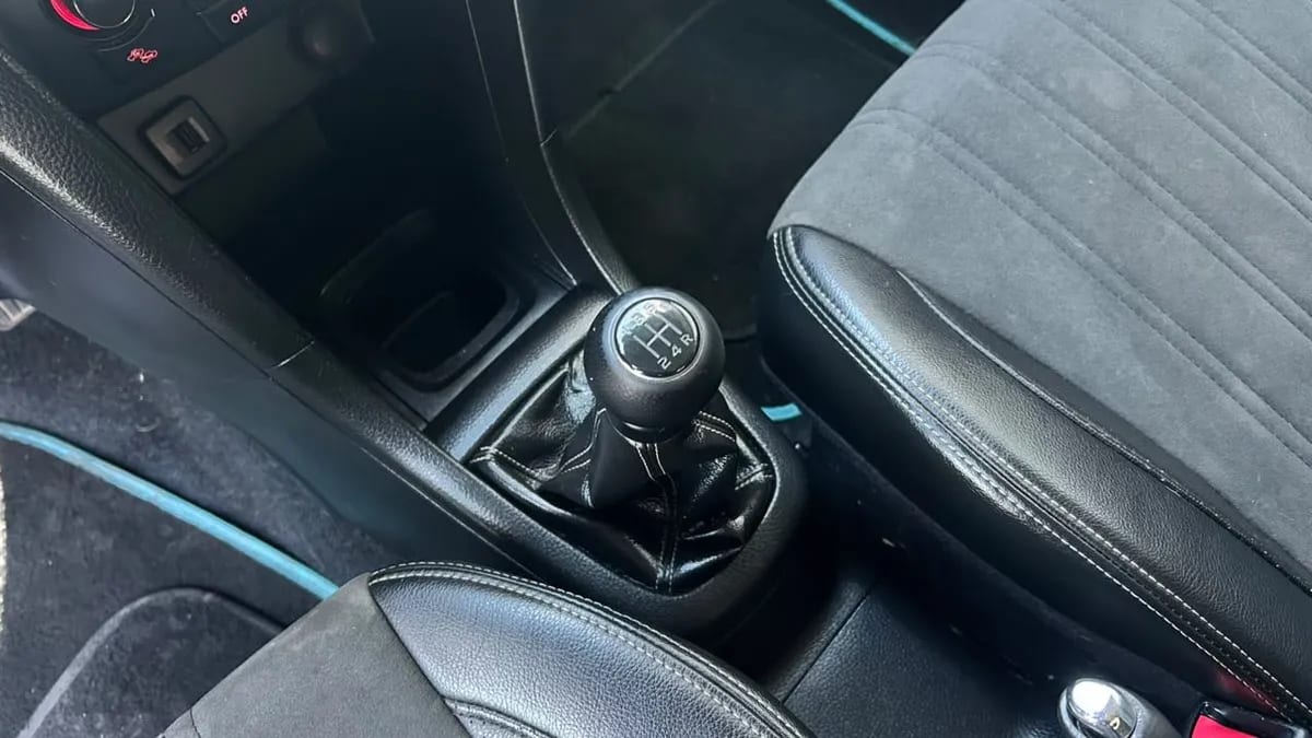 Suzuki Swift Glx 1.2 Mt año 2017