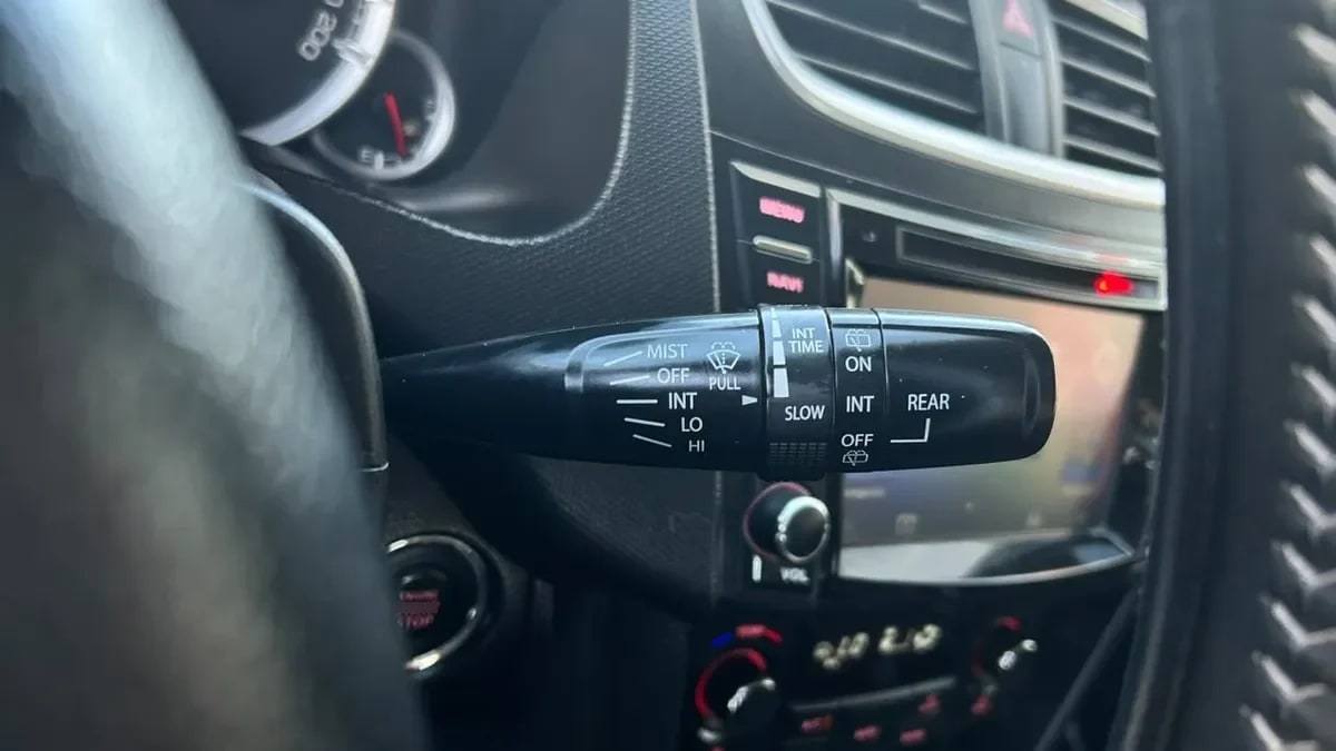 Suzuki Swift Glx 1.2 Mt año 2017